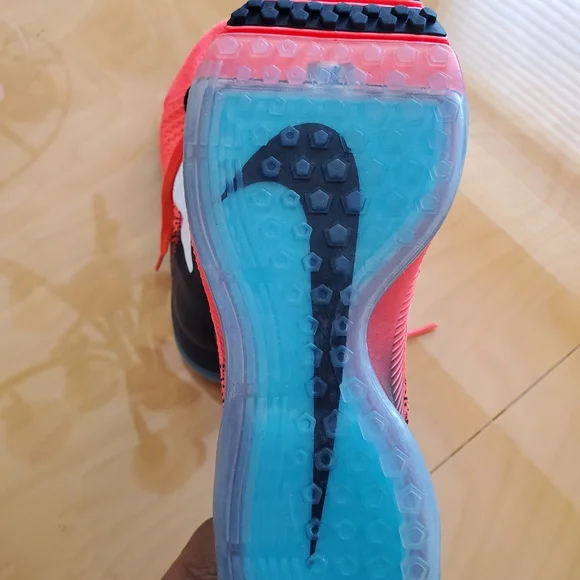 Nike zoom all out running shoes - Picture 3 of 4